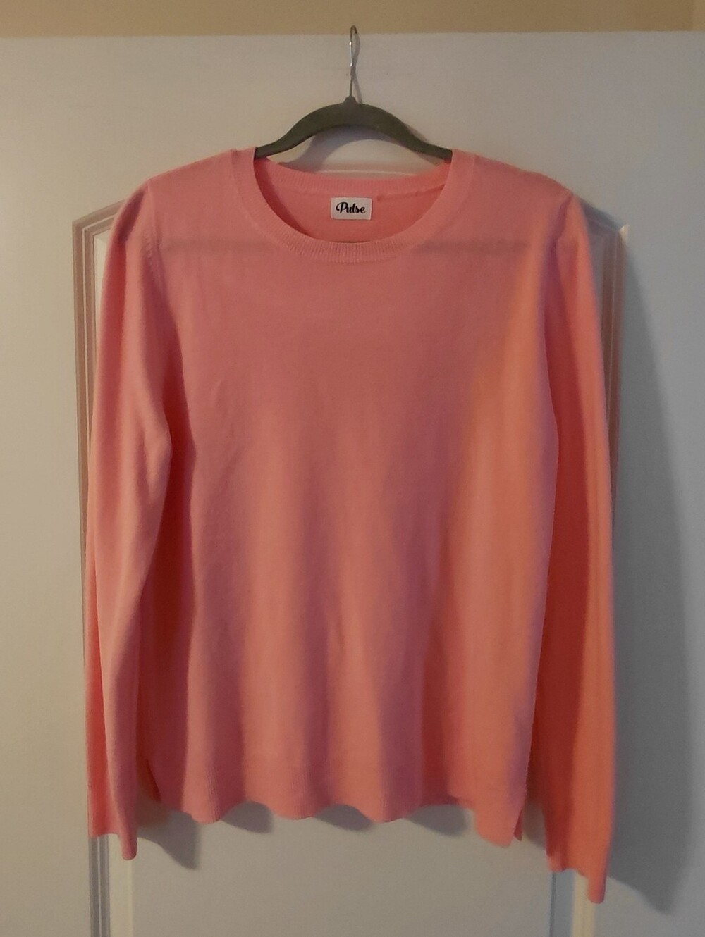 Vtg Peach Sorbet Color Whimsical Crew Neck Sweater Size Med/ Large